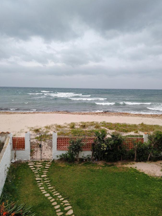 In Front Of The Beach - La Terrazza Sul Mare Flumini di Quartu Bagian luar foto