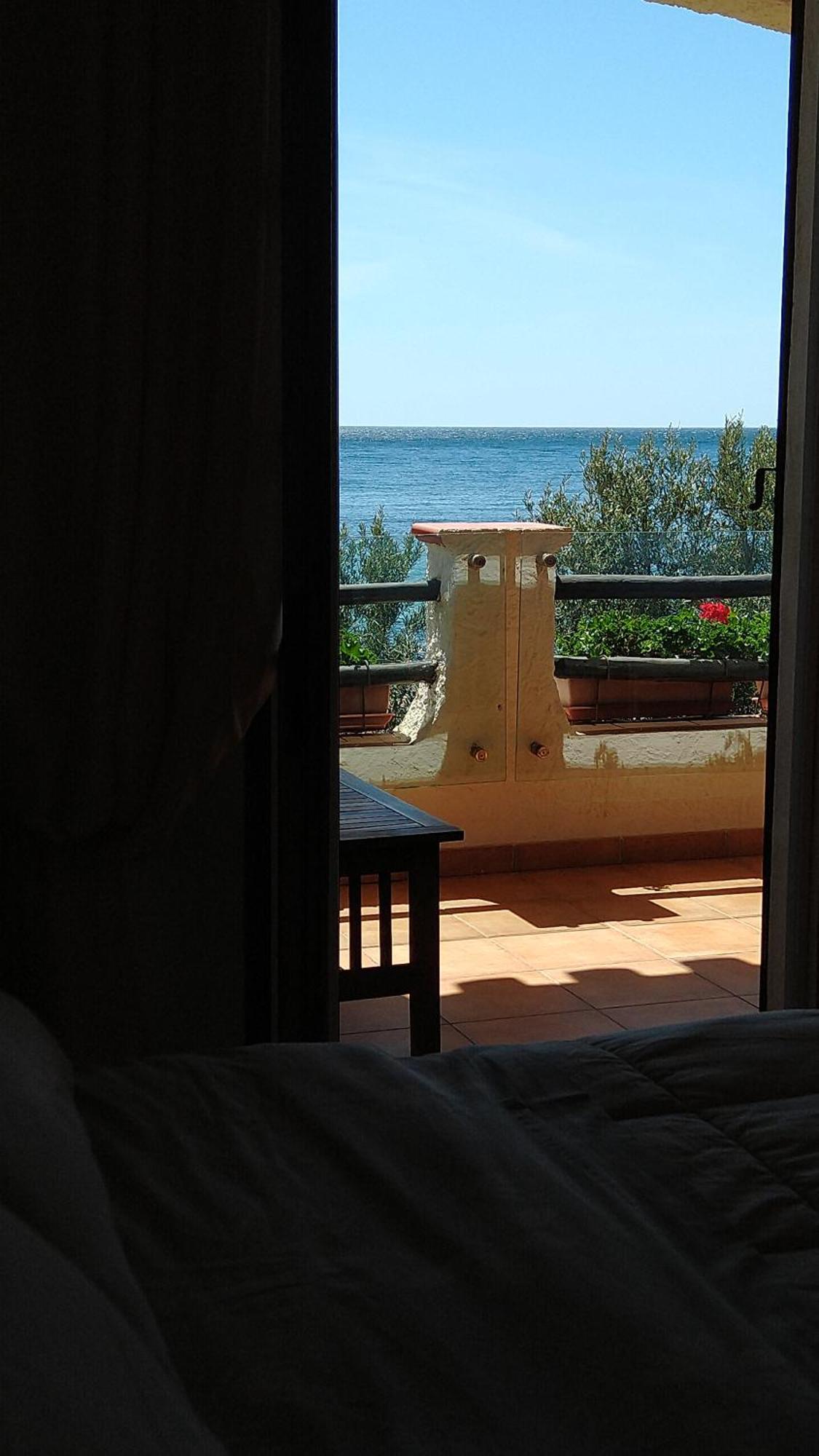 In Front Of The Beach - La Terrazza Sul Mare Flumini di Quartu Bagian luar foto